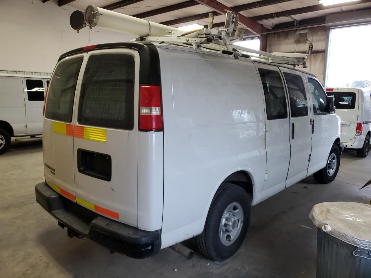 2013 Chevrolet Express G2500 - Image 3