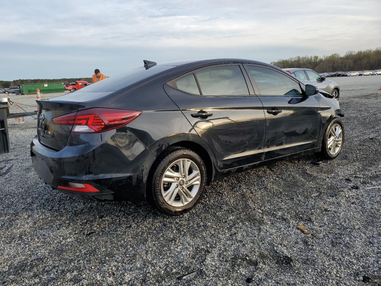 2020 Hyundai Elantra Sel - Image 3