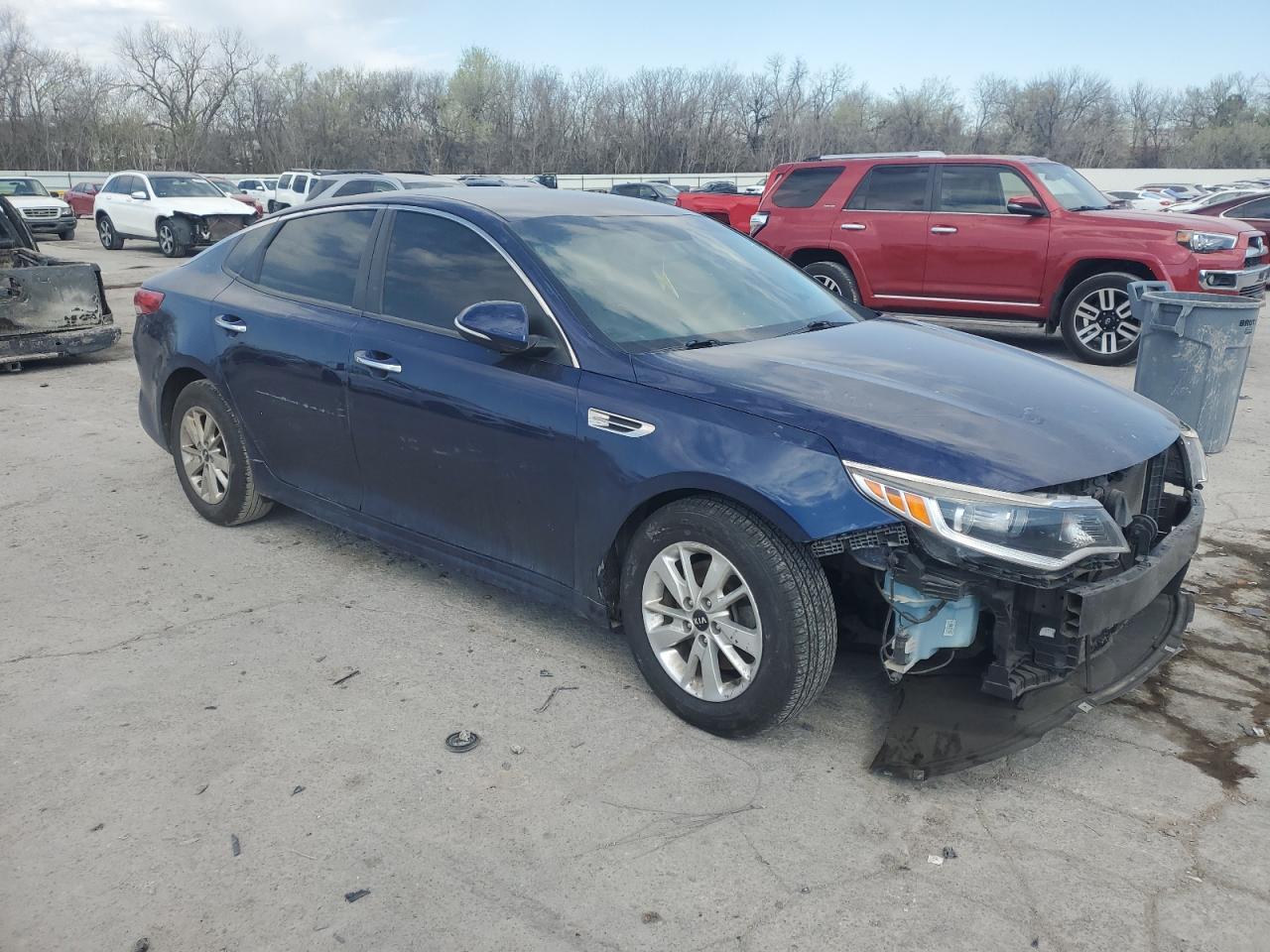 2017 Kia Optima Lx - Фото 4