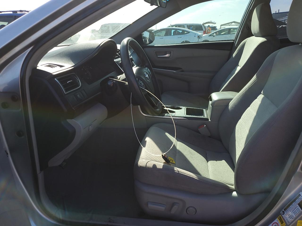 2015 Toyota Camry Le - Image 7
