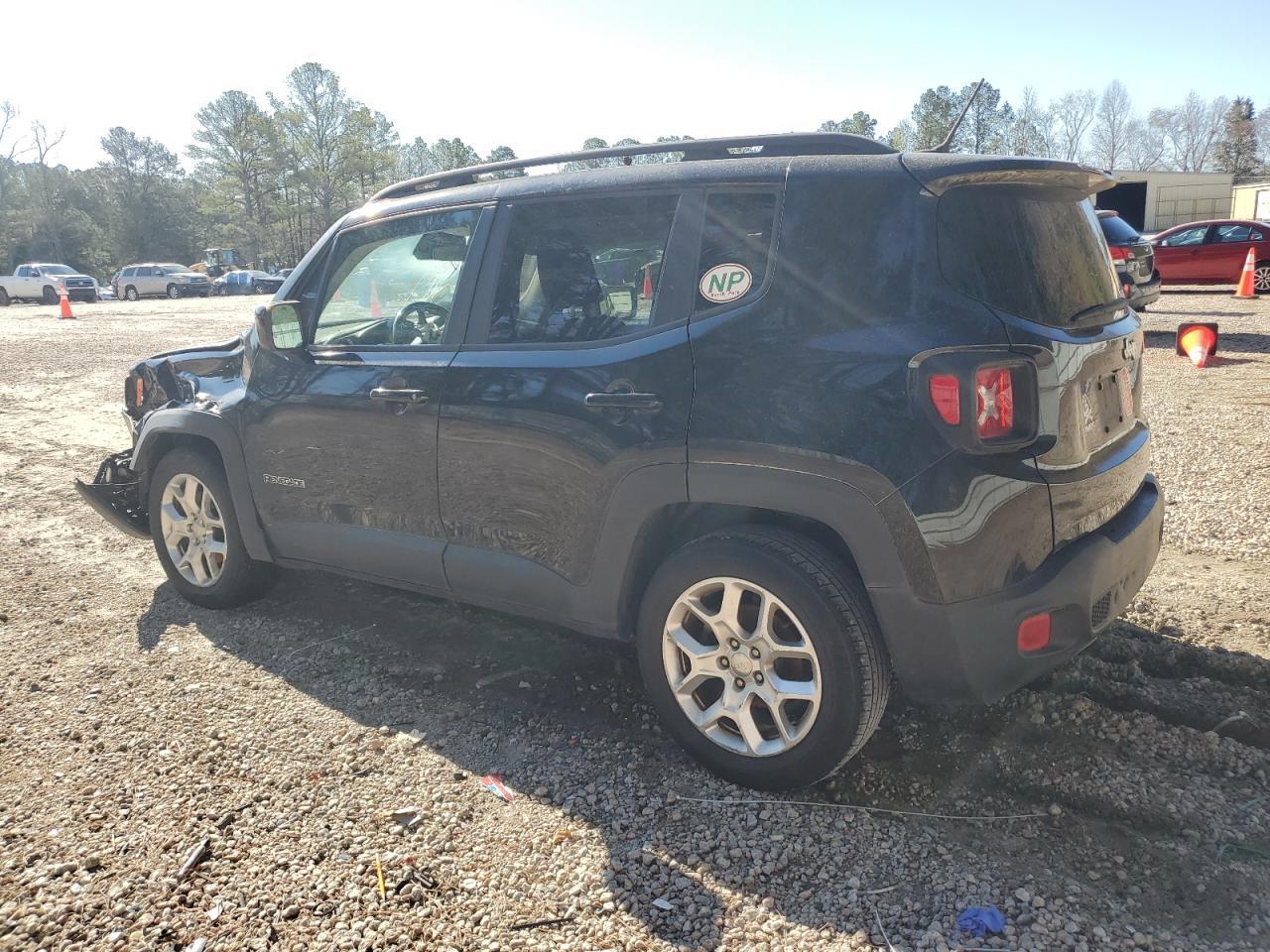 2017 Jeep Renegade Latitude - Фото 2