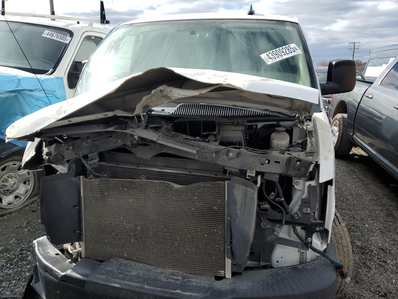 2019 Chevrolet Express G2500 - Фото 5