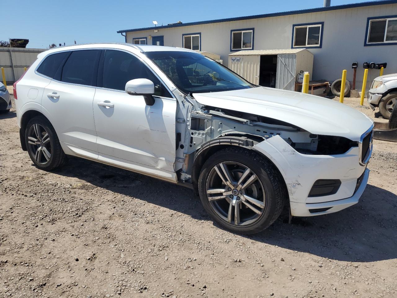 2018 Volvo Xc60 T5 Momentum - Фото 4