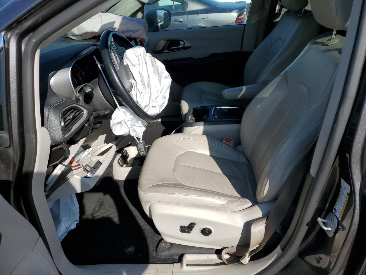 2021 Chrysler Pacifica Touring L - Фото 7