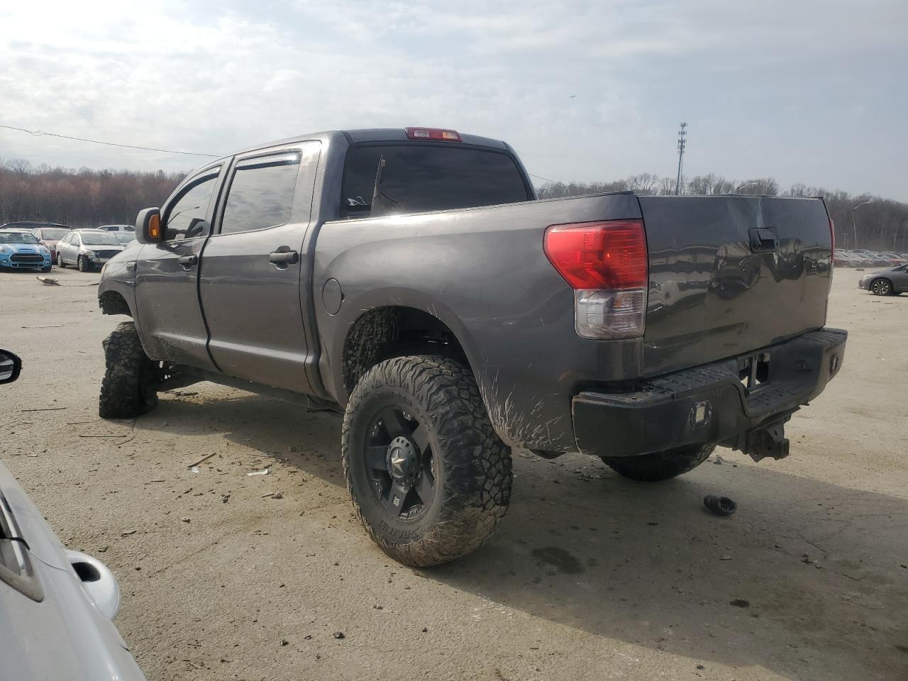 2012 Toyota Tundra Crewmax Sr5 - Image 2