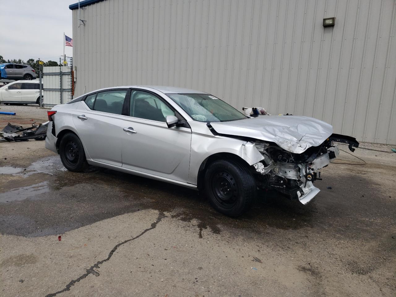 2020 Nissan Altima S - Фото 4