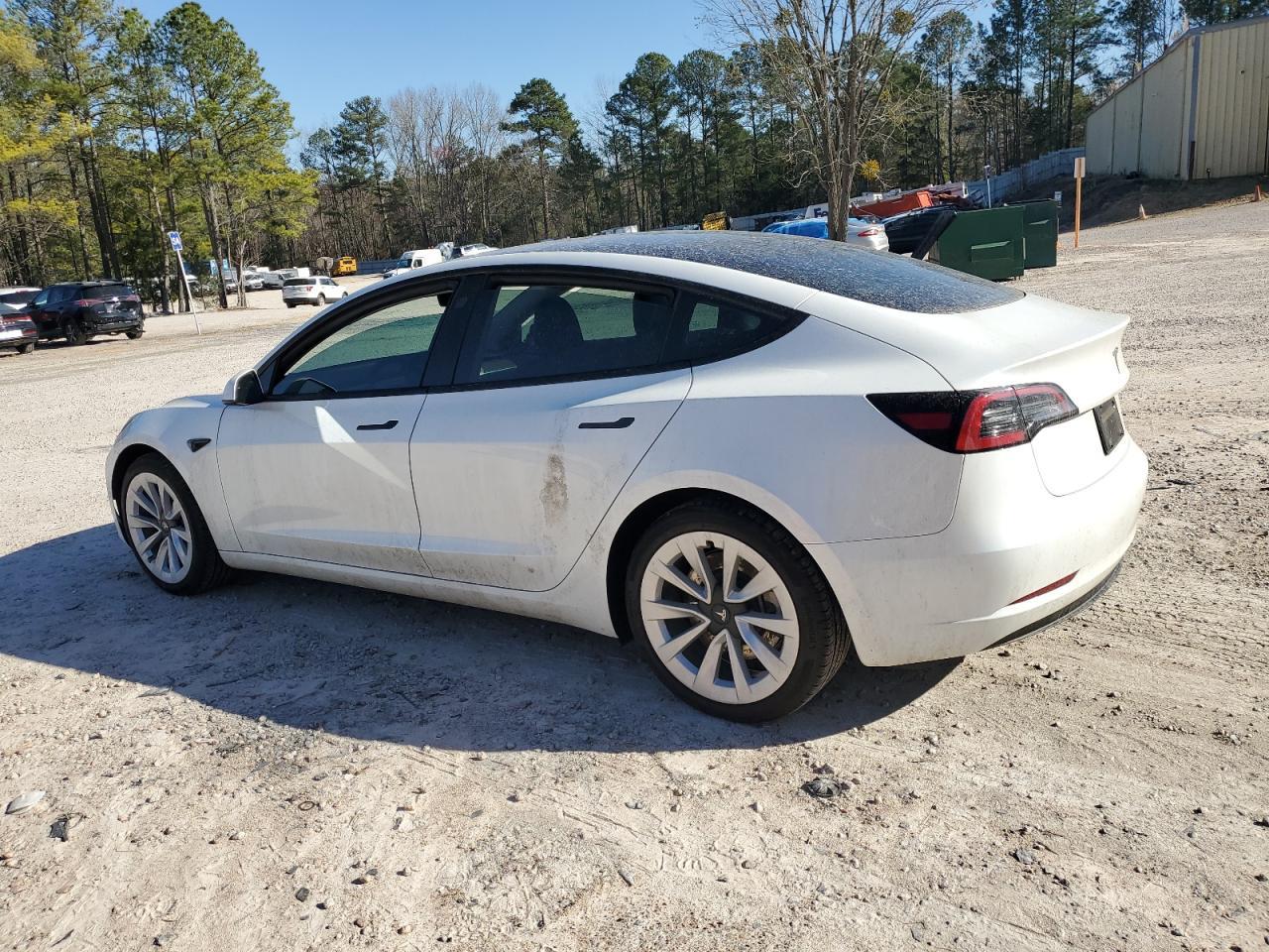 2023 Tesla Model 3 - Фото 2