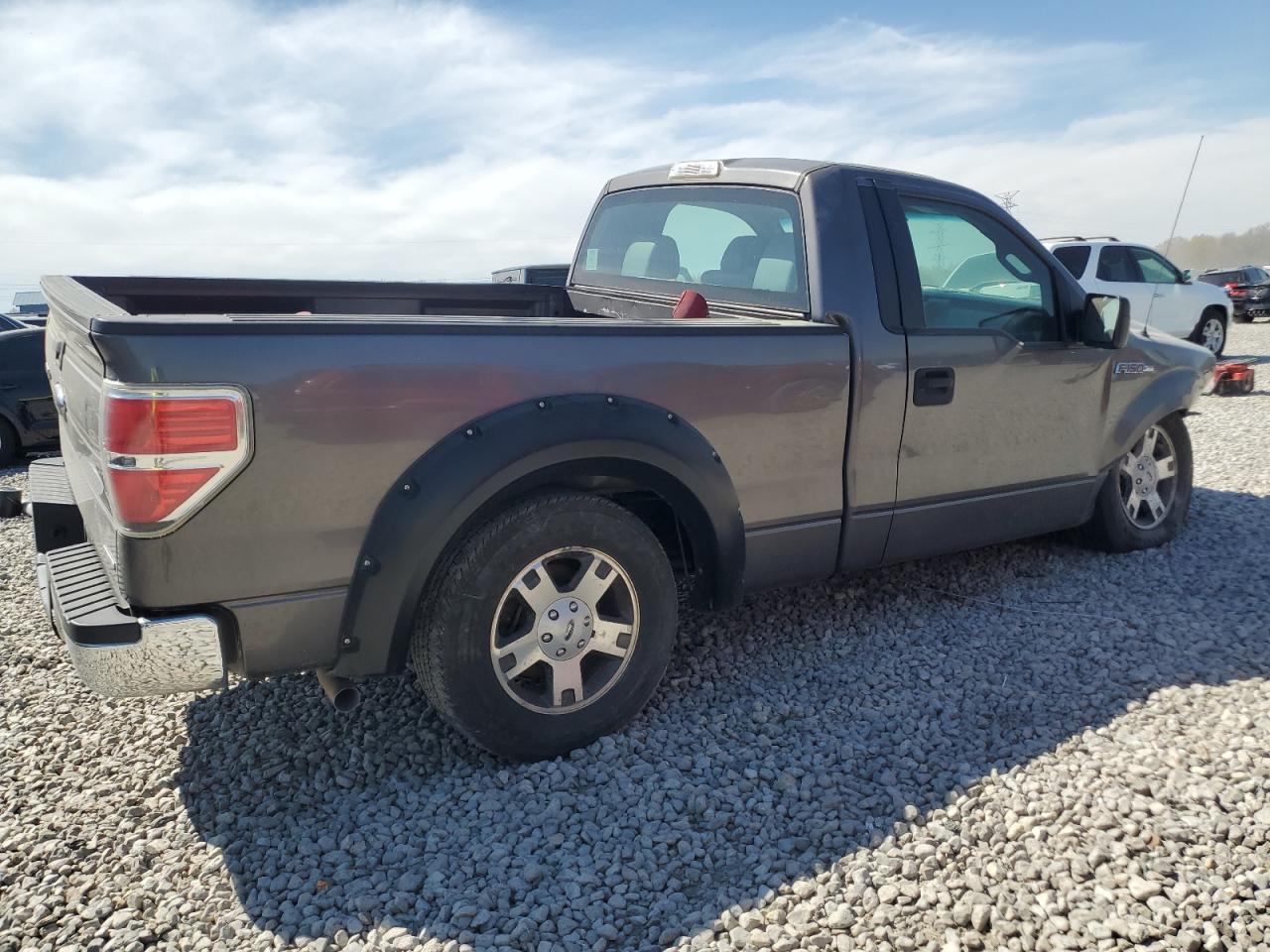 2013 Ford F150 - Фото 3