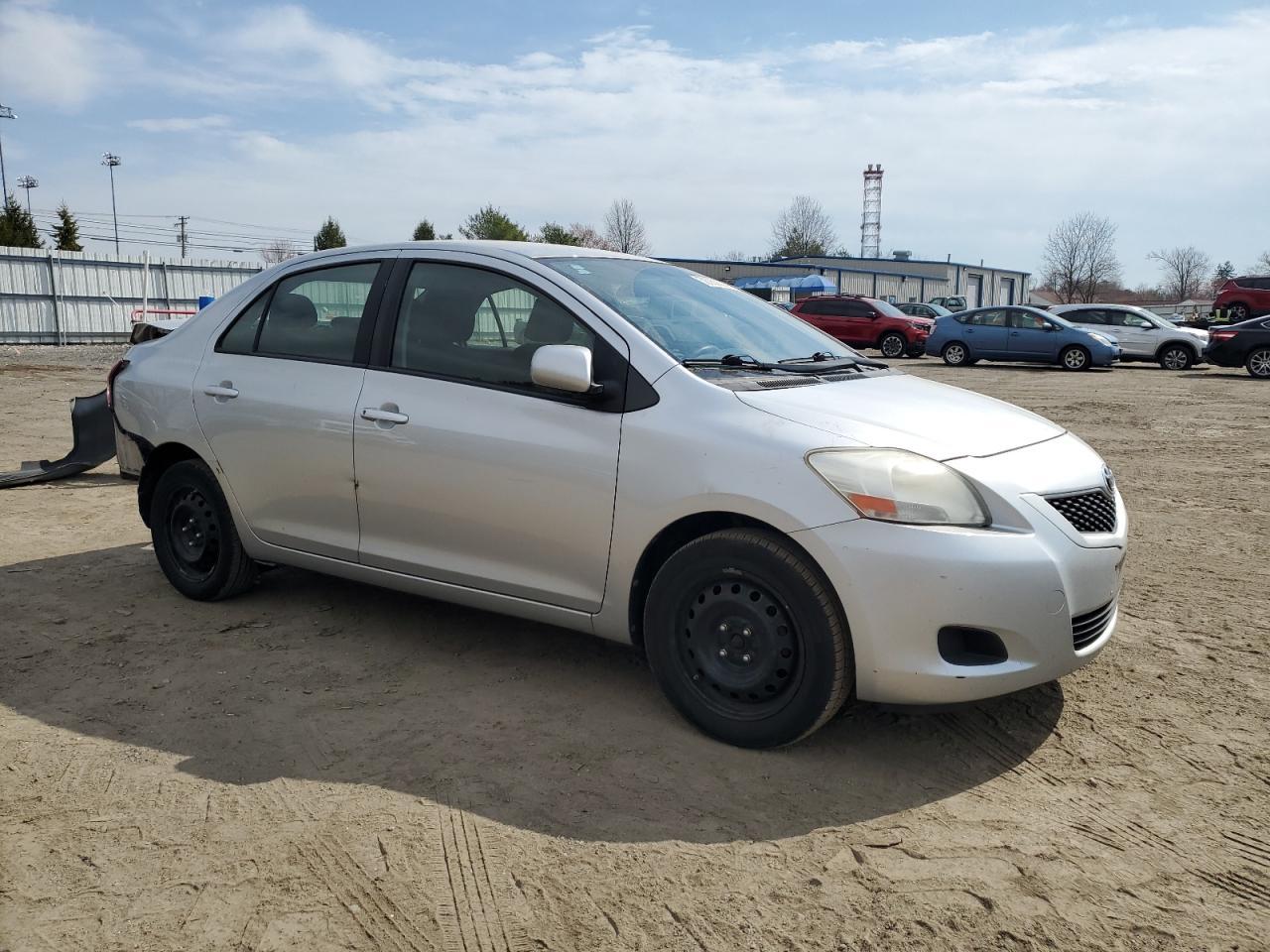 2012 Toyota Yaris - Фото 4