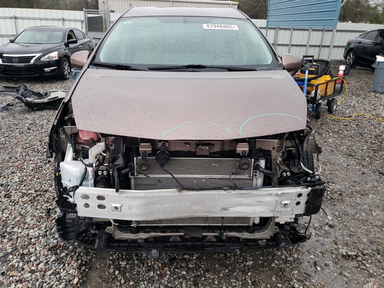 2017 Toyota Prius V - Image 5