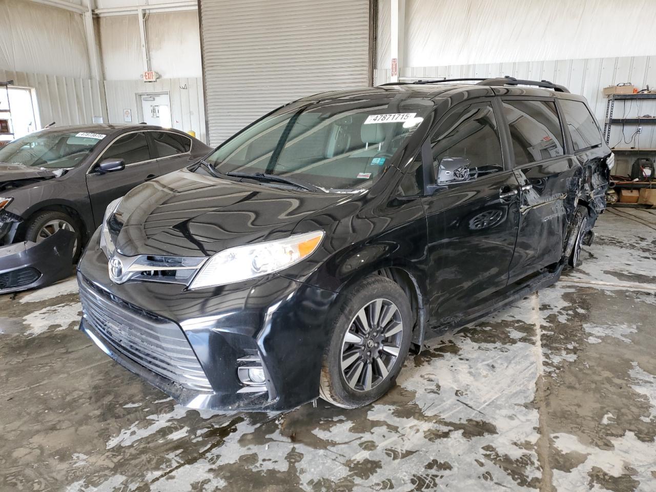 2018 Toyota Sienna Xle