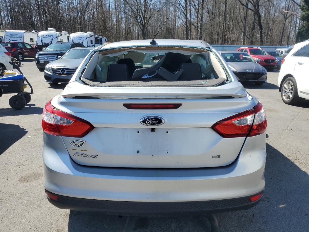 2014 Ford Focus Se - Image 6