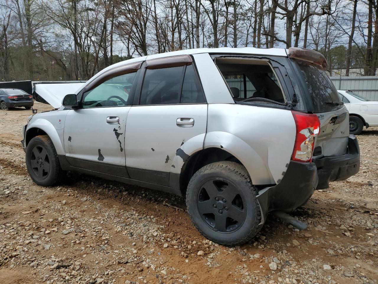 2005 Saturn Vue - Image 2