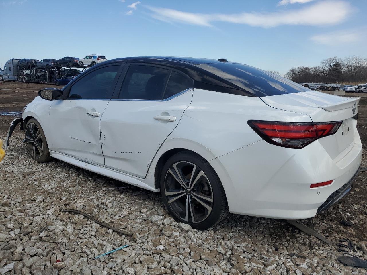 2020 Nissan Sentra Sr - Image 2