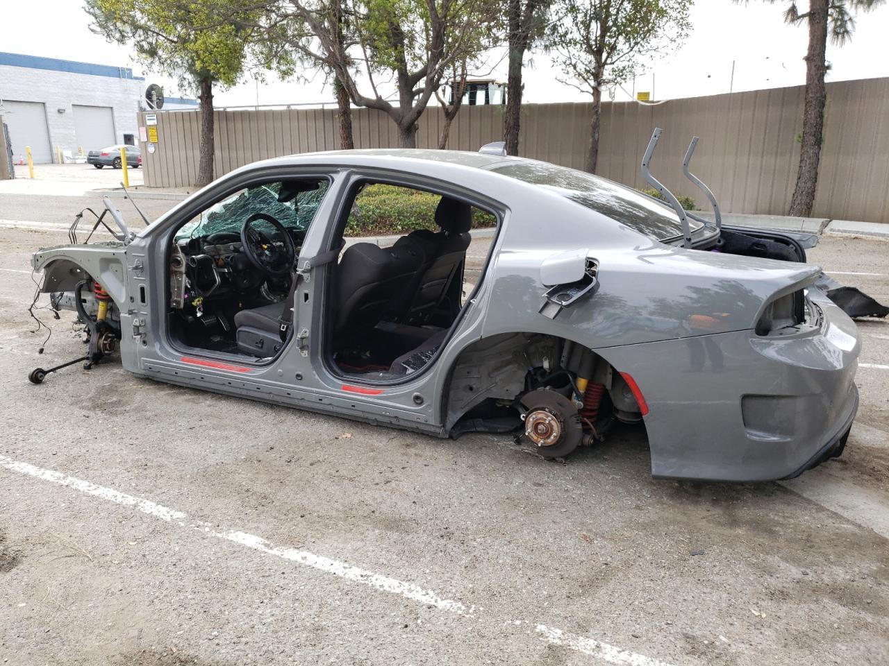 2017 Dodge Charger R - Image 2