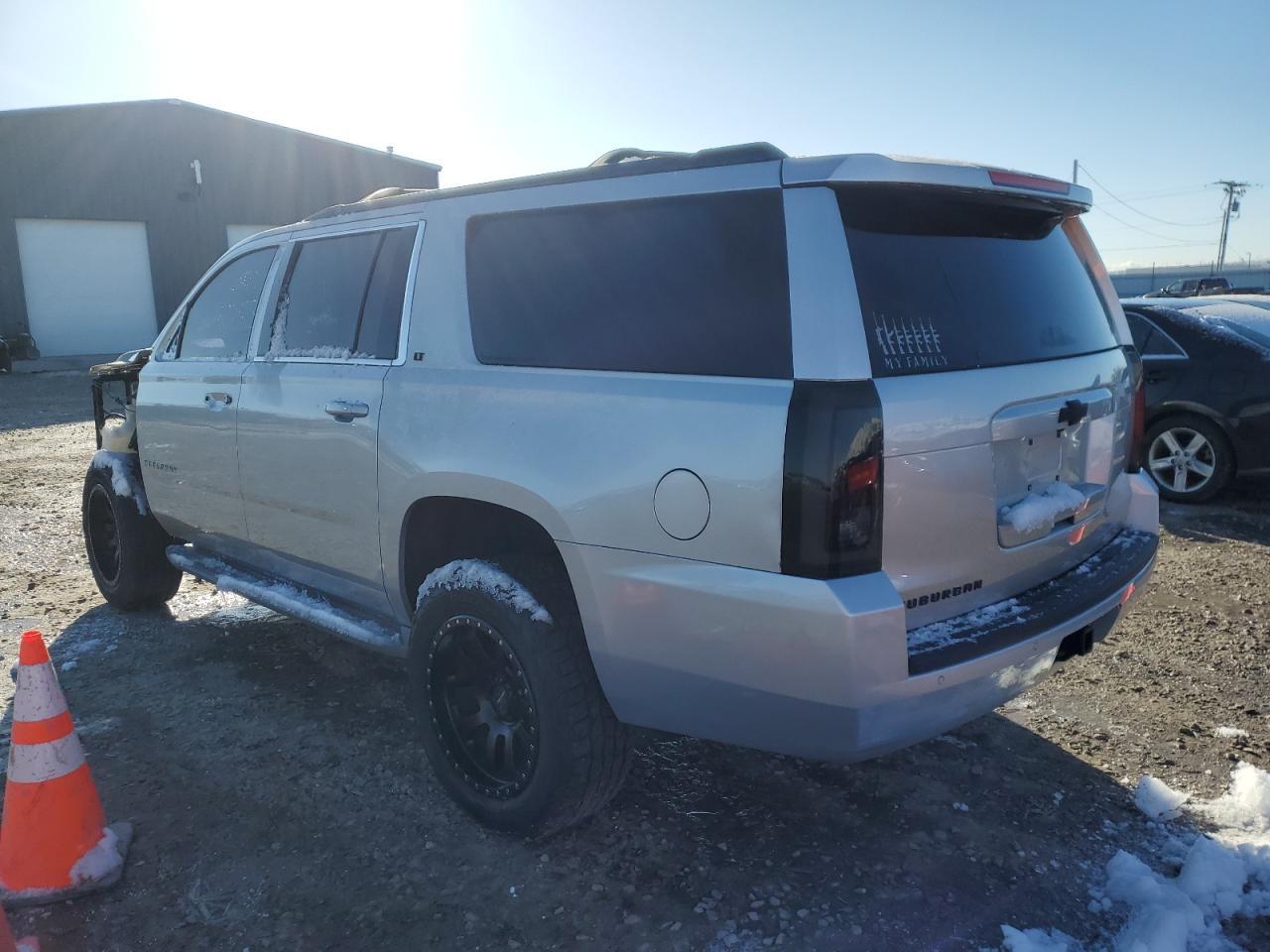 2015 Chevrolet Suburban C1500 Lt - Фото 2