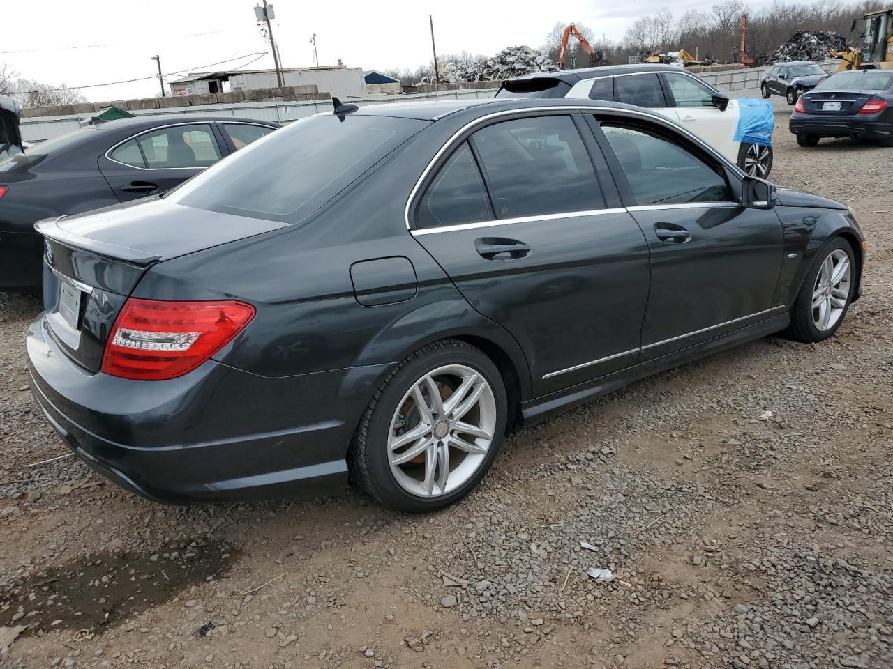 2012 Mercedes-Benz C 250 - Фото 3