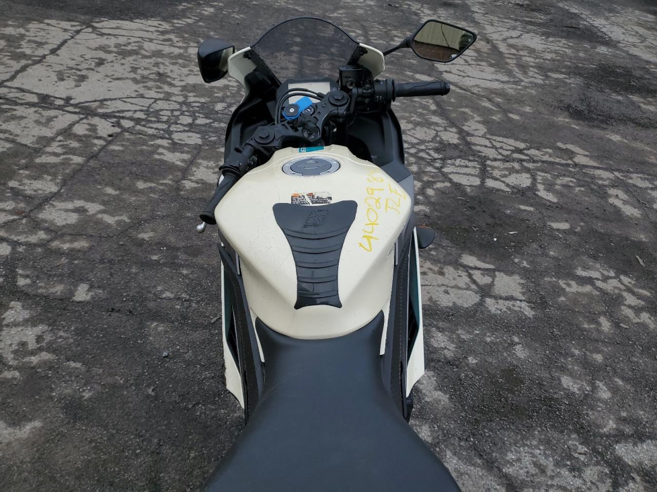 2024 Yamaha Yzfr3 A - Фото 6