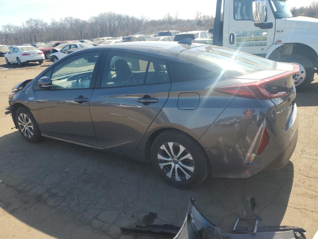 2021 Toyota Prius Prime Le - Фото 2
