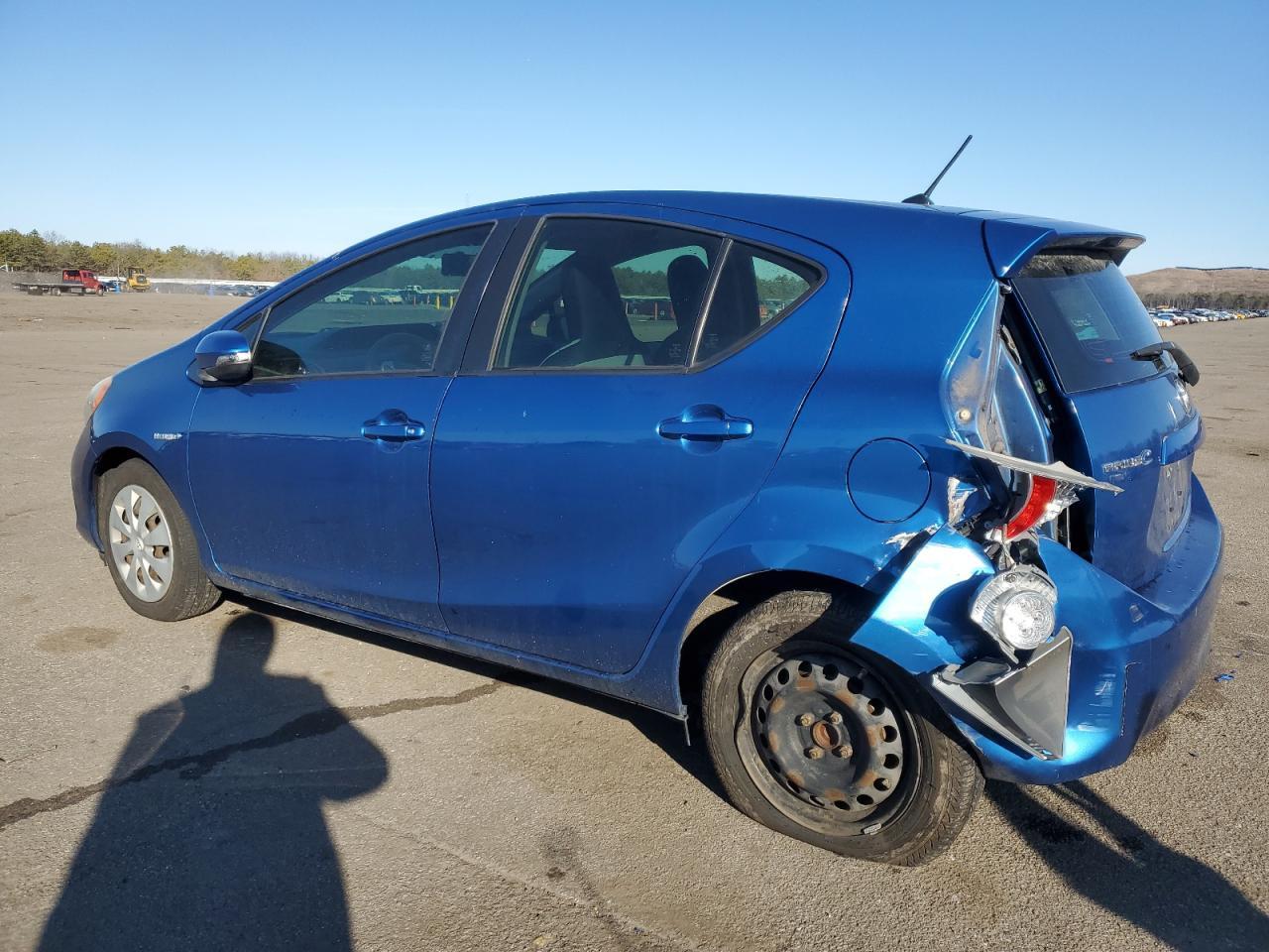 2013 Toyota Prius C - Image 2