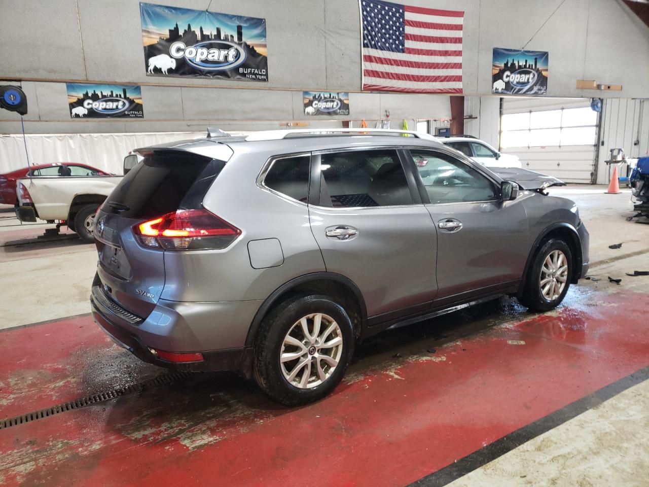 2018 Nissan Rogue S - Фото 3