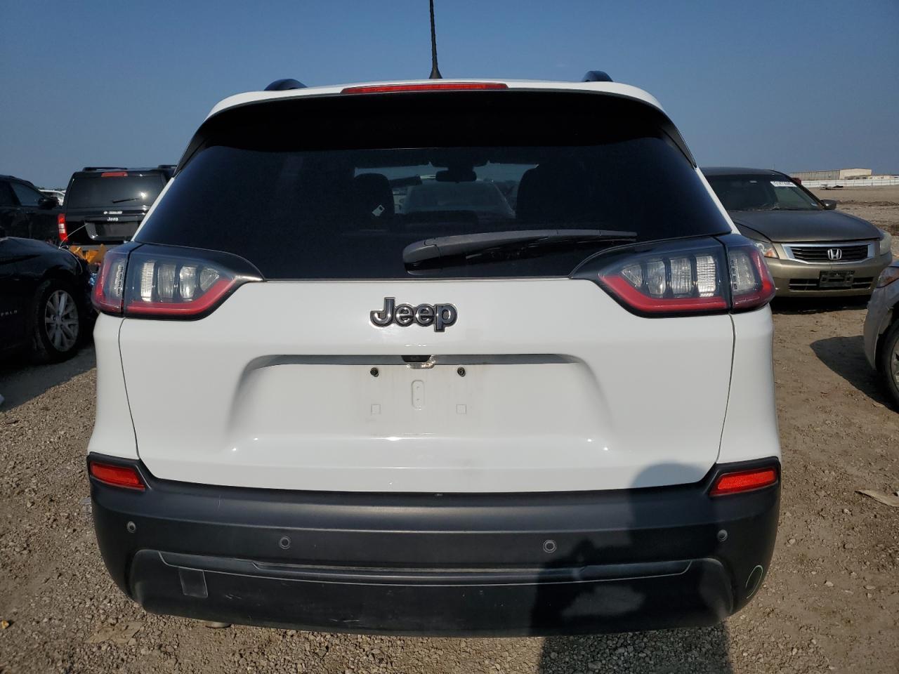 2020 Jeep Cherokee Latitude Plus - Фото 6