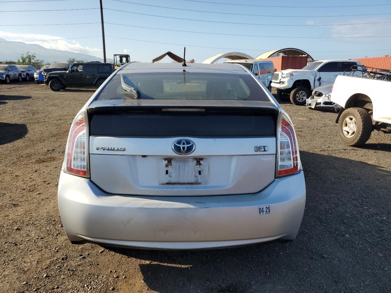 2015 Toyota Prius - Image 6