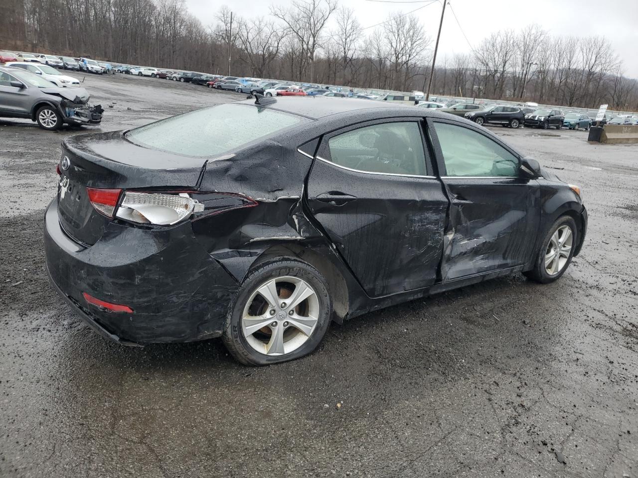 2016 Hyundai Elantra Se - Фото 3