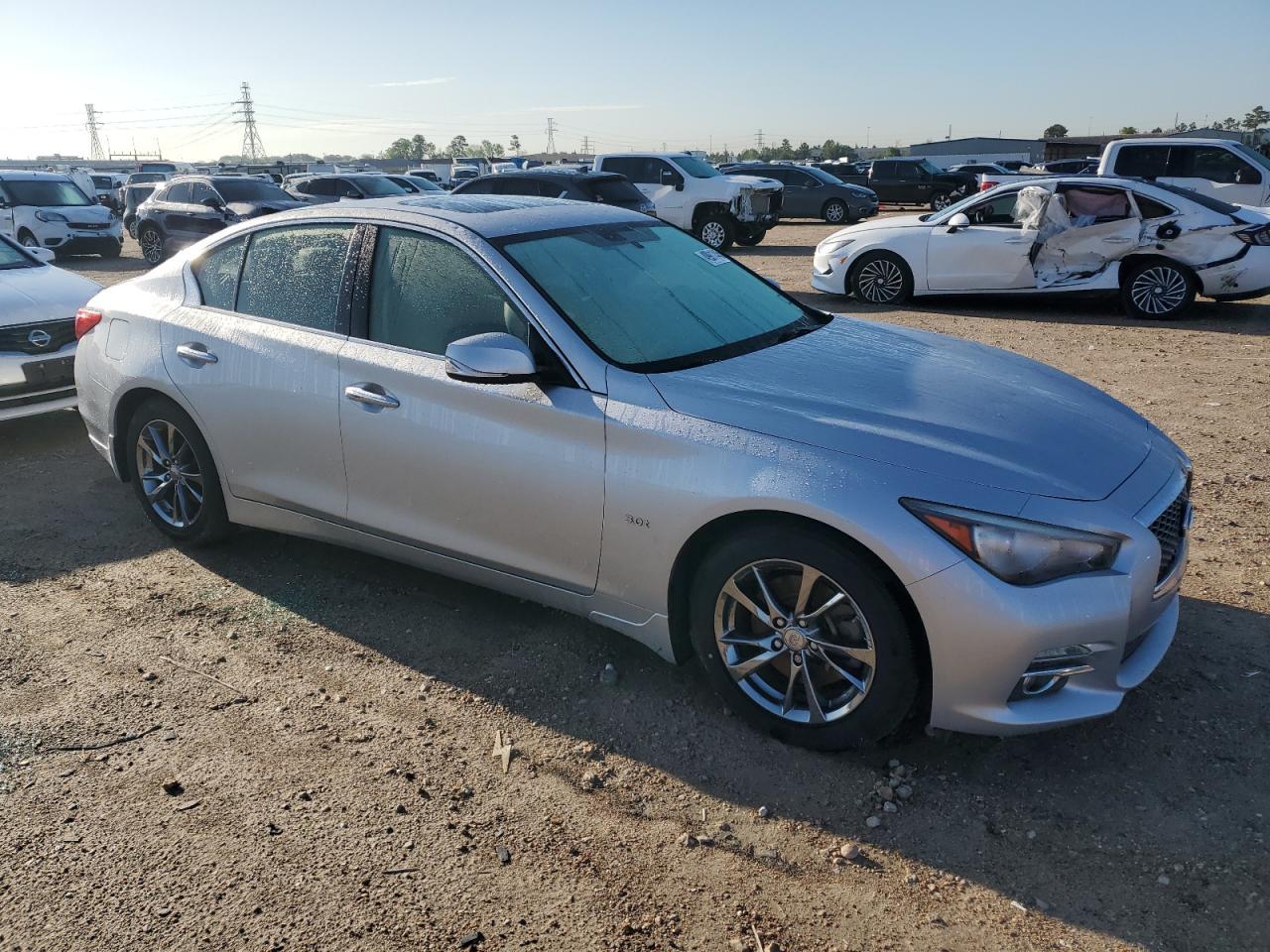 2017 Infiniti Q50 Premium - Image 4