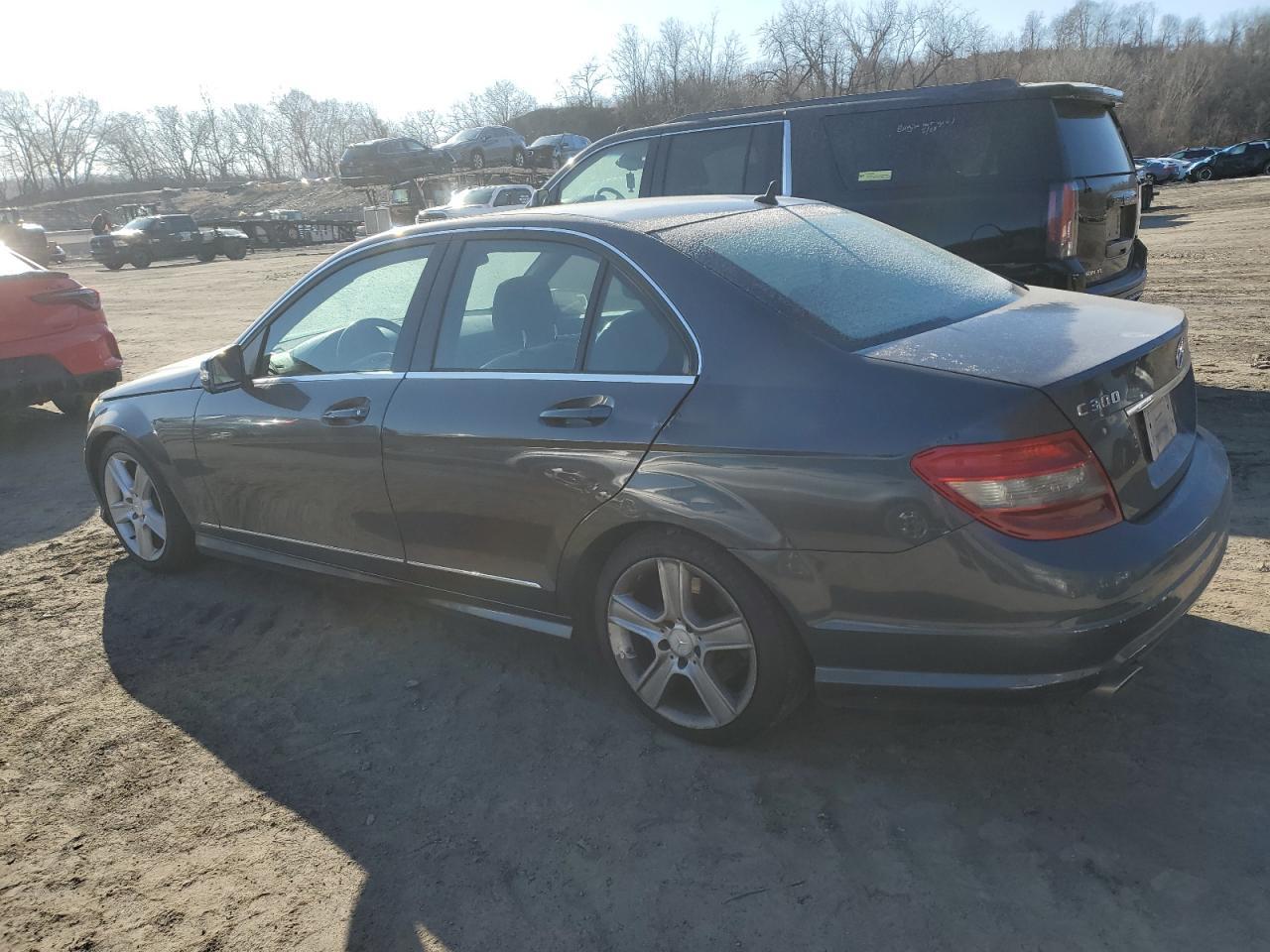 2010 Mercedes-Benz C 300 4Matic - Фото 2