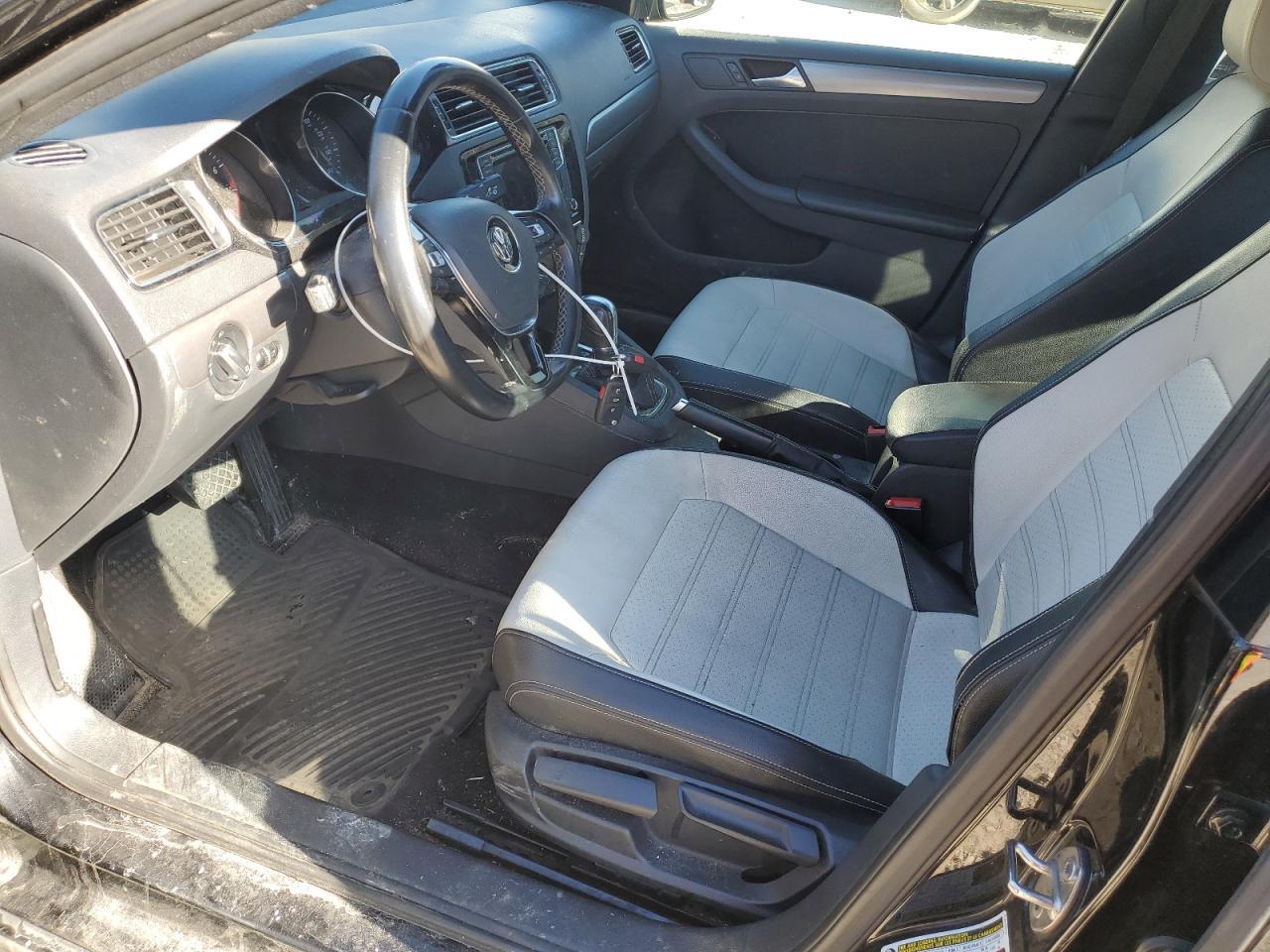 2016 Volkswagen Jetta Sport - Image 7