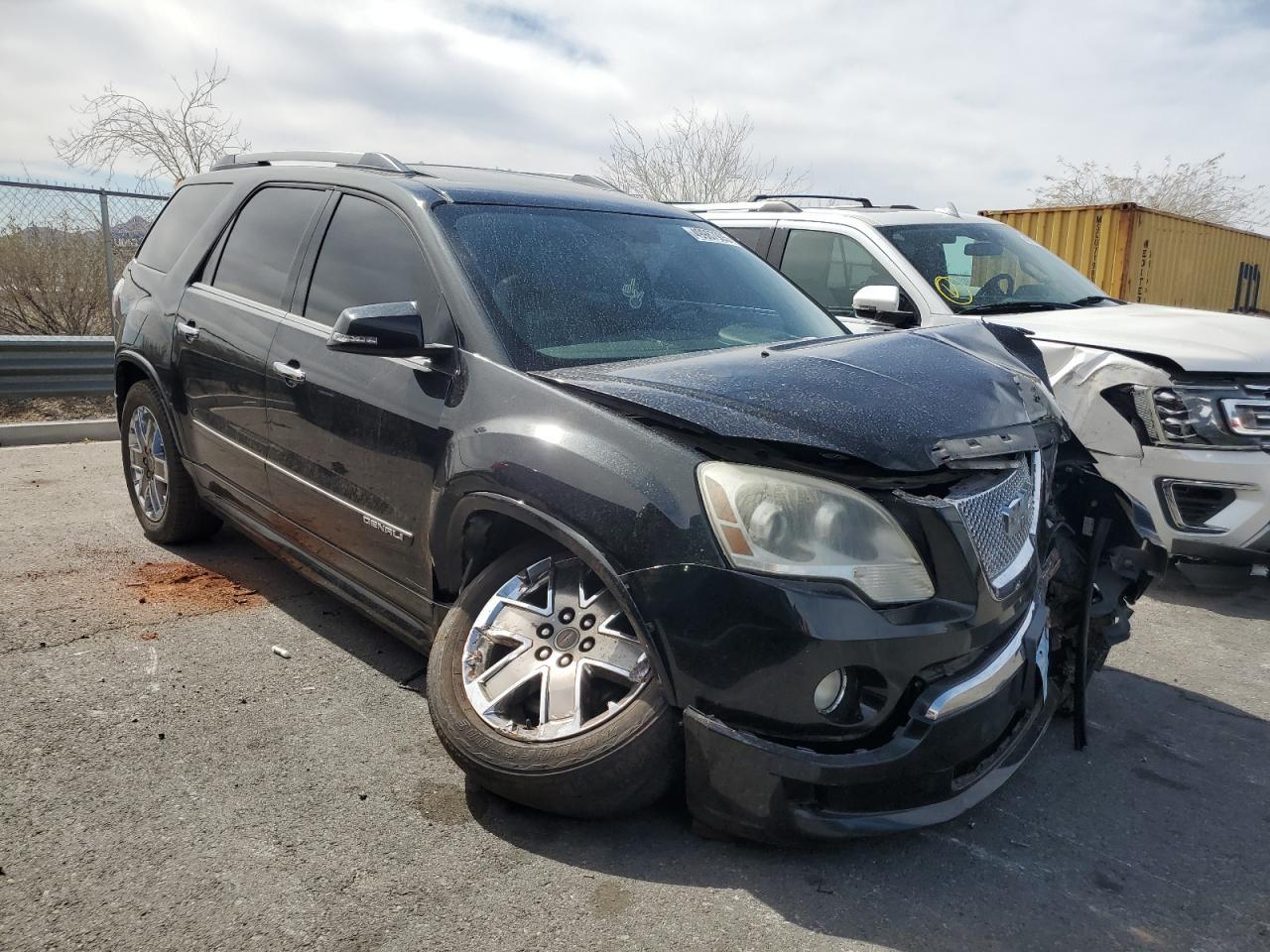 2011 GMC Acadia Denali - Image 4