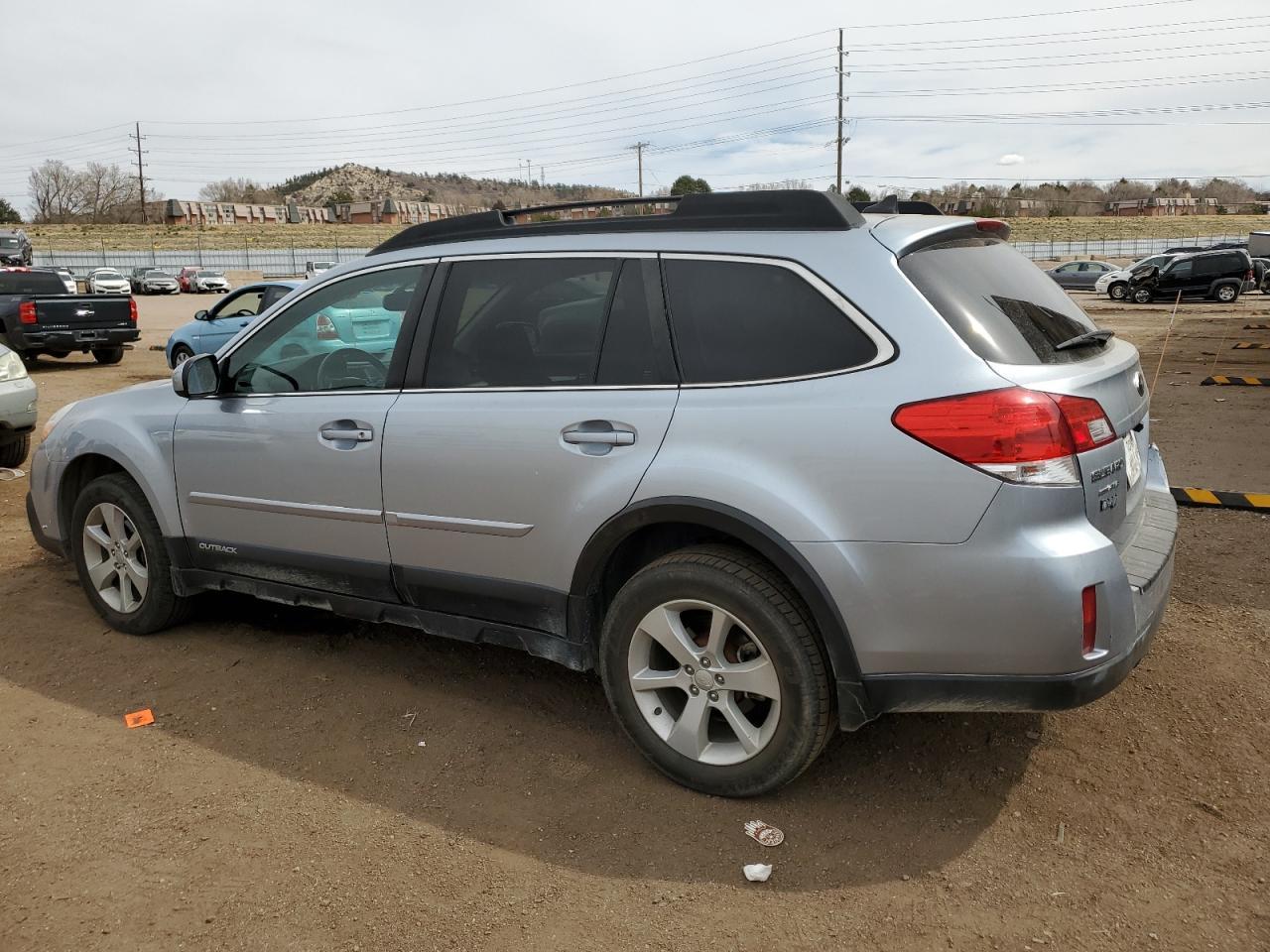 2014 Subaru Outback 2.5I Premium - Фото 2