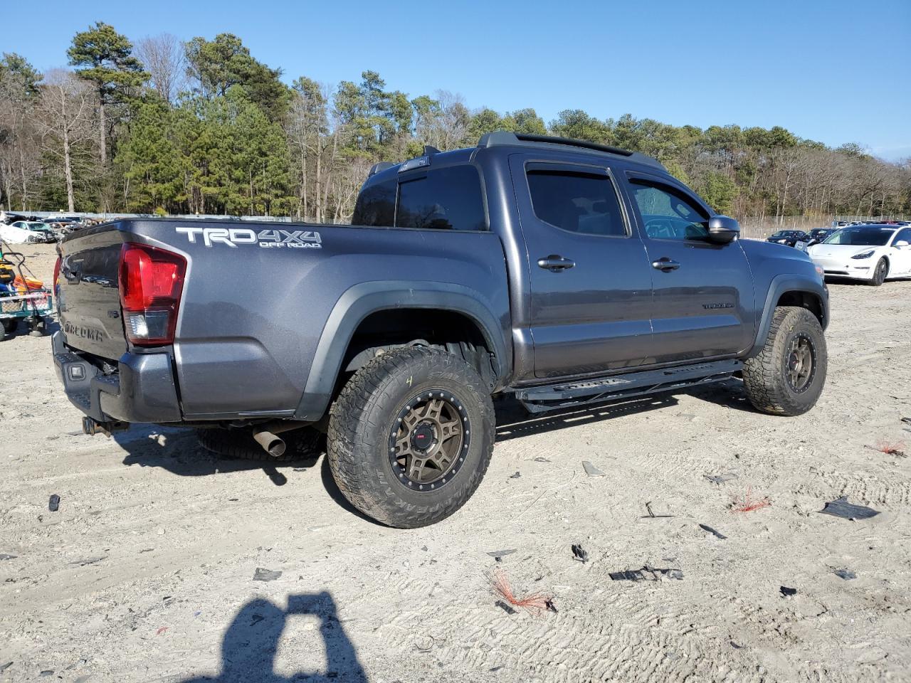2019 Toyota Tacoma Double Cab - Фото 3