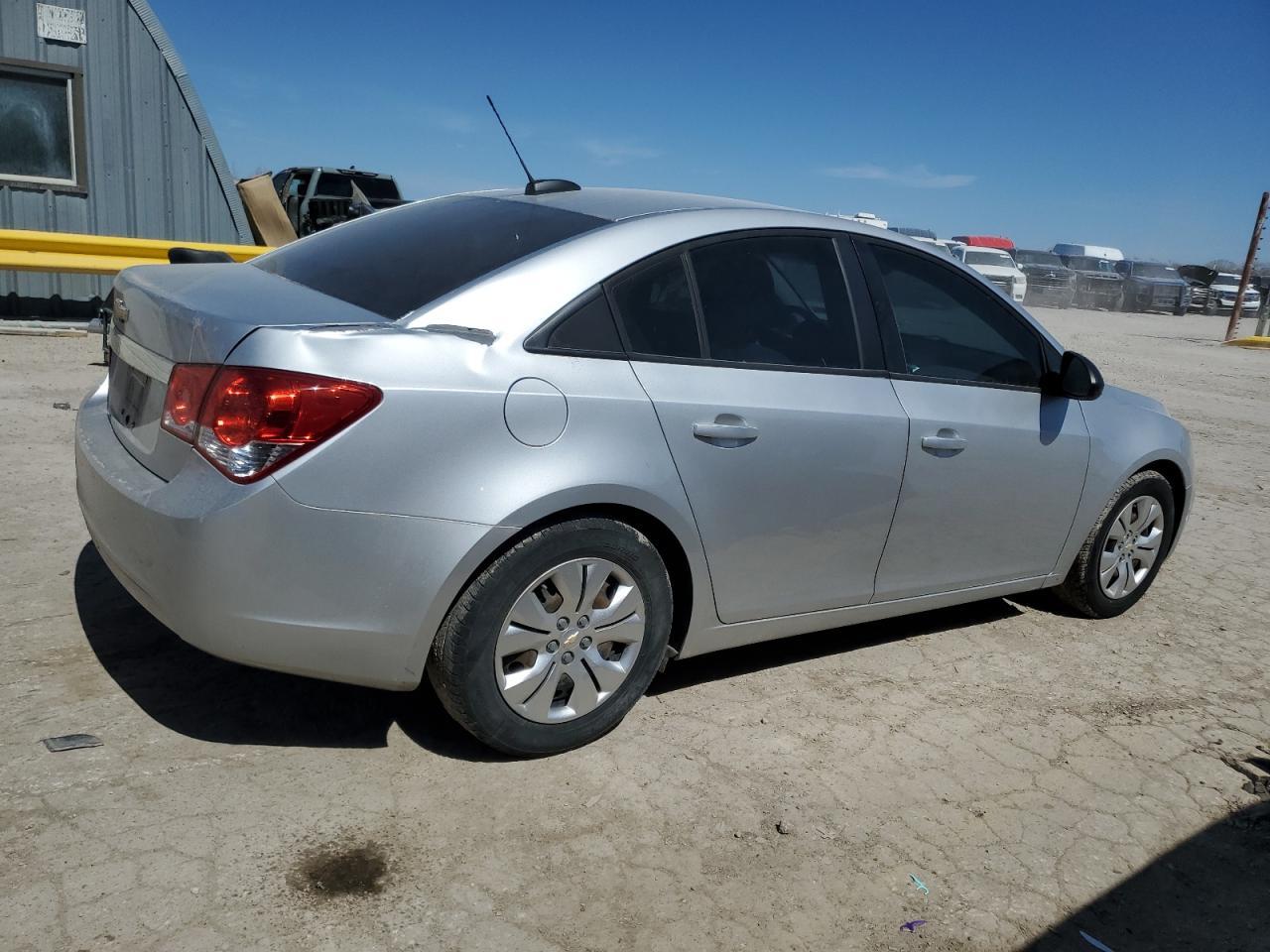 2015 Chevrolet Cruze Ls - Фото 3