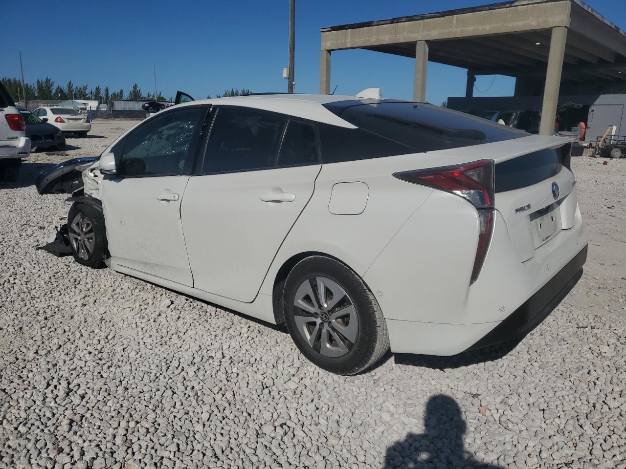 2018 Toyota Prius - Image 2