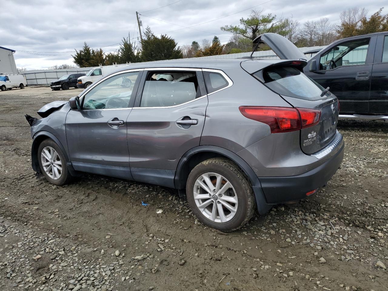 2019 Nissan Rogue Sport S - Image 2