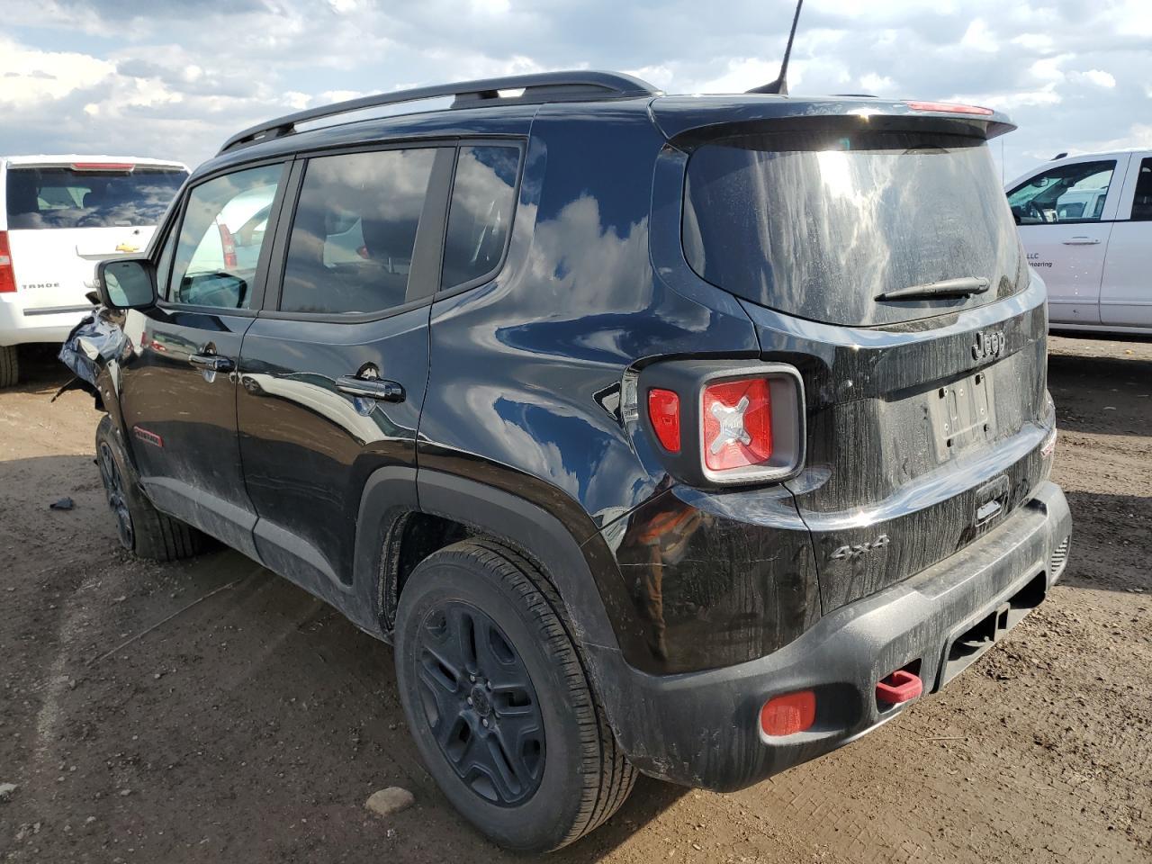 2018 Jeep Renegade Trailhawk - Image 2