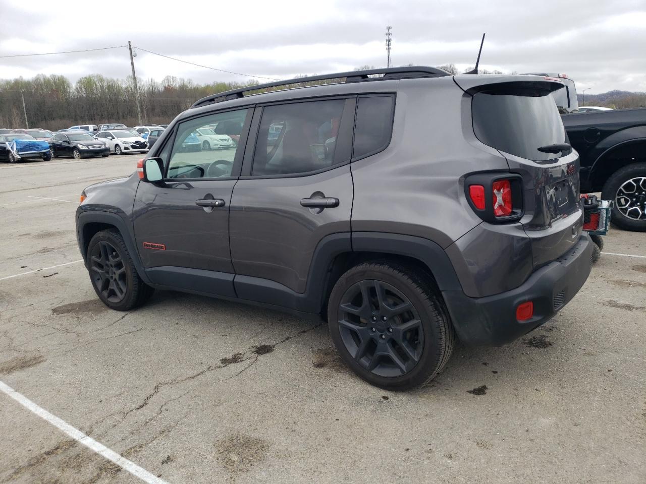 2020 Jeep Renegade Latitude - Фото 2