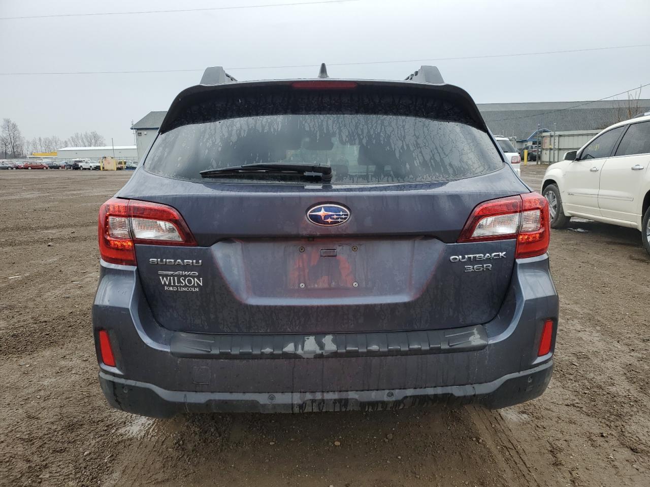 2017 Subaru Outback 3.6R Limited - Фото 6