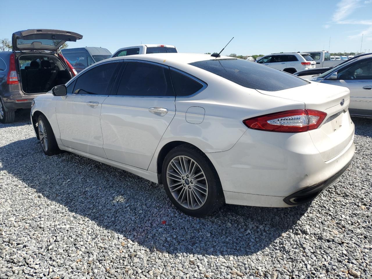 2016 Ford Fusion Se - Фото 2