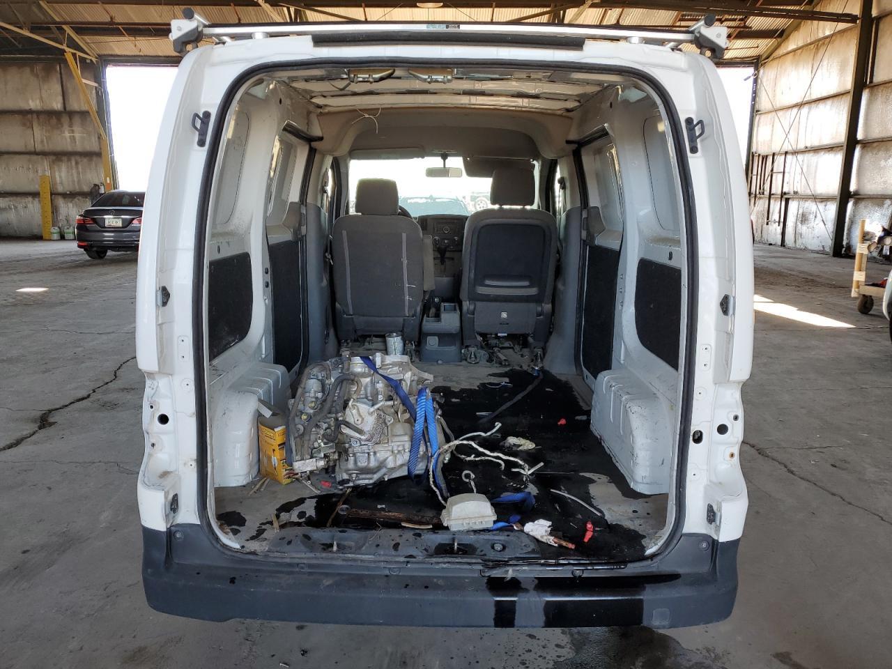 2015 Nissan Nv200 2.5S - Фото 6