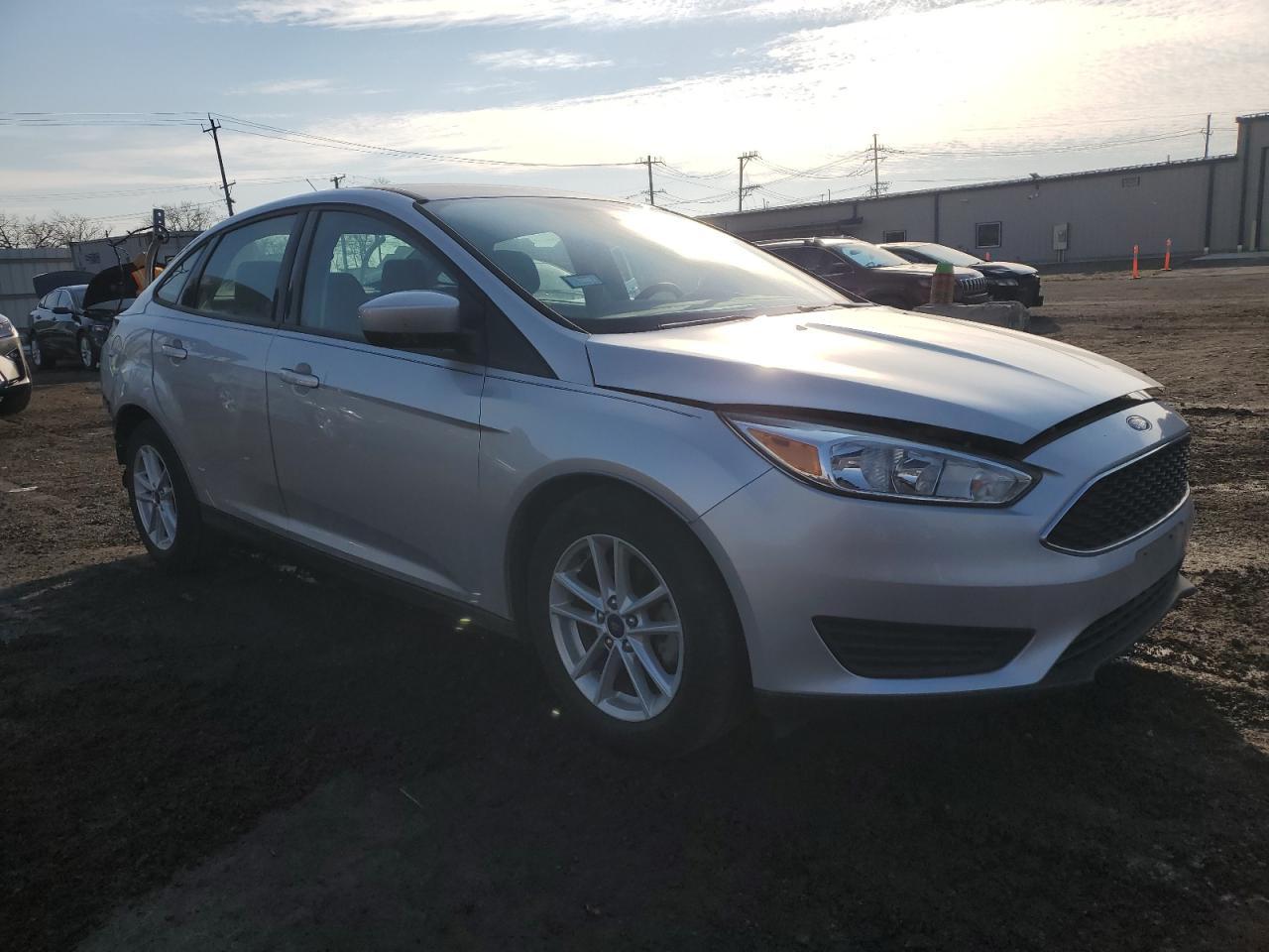 2018 Ford Focus Se - Фото 4