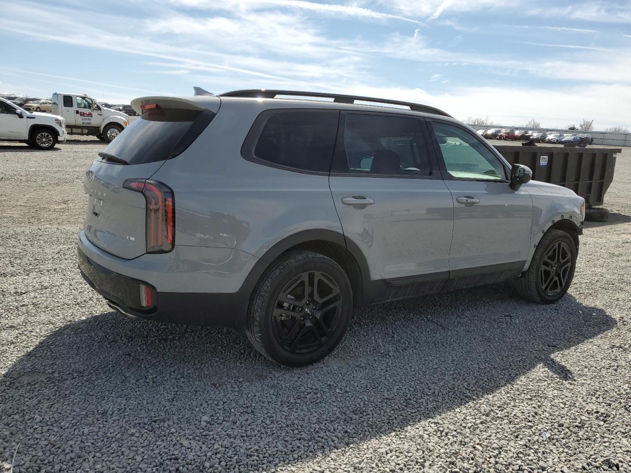 2024 Kia Telluride Ex - Image 3