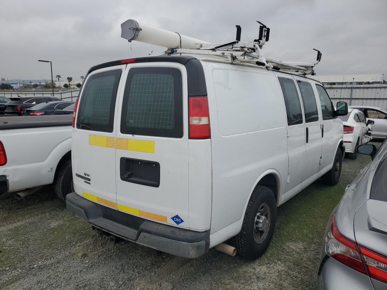 2014 Chevrolet Express G2500 - Image 3