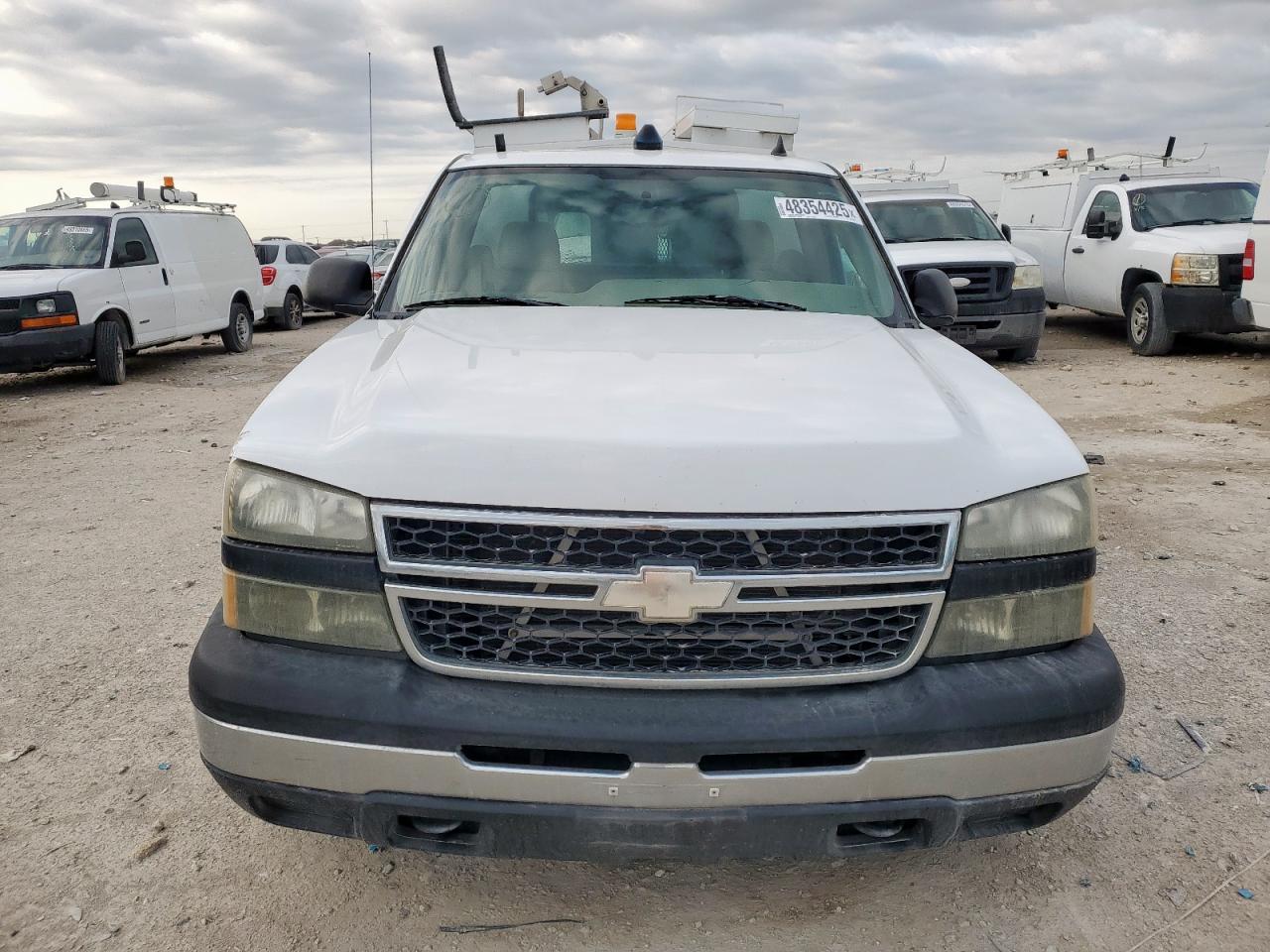 2006 Chevrolet Silverado C1500 - Image 5