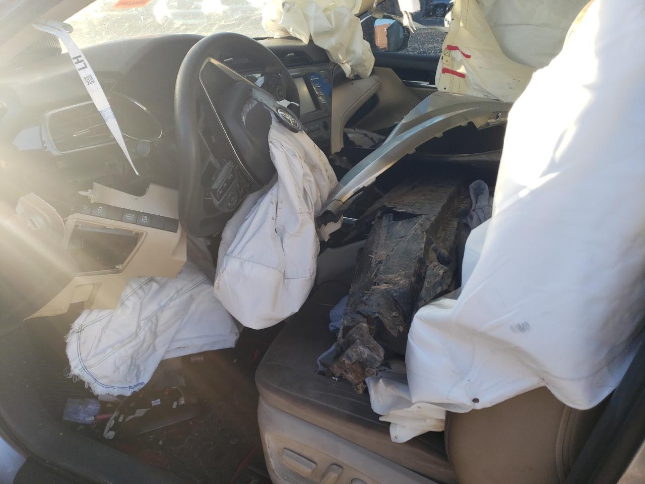 2019 Toyota Camry L - Фото 7