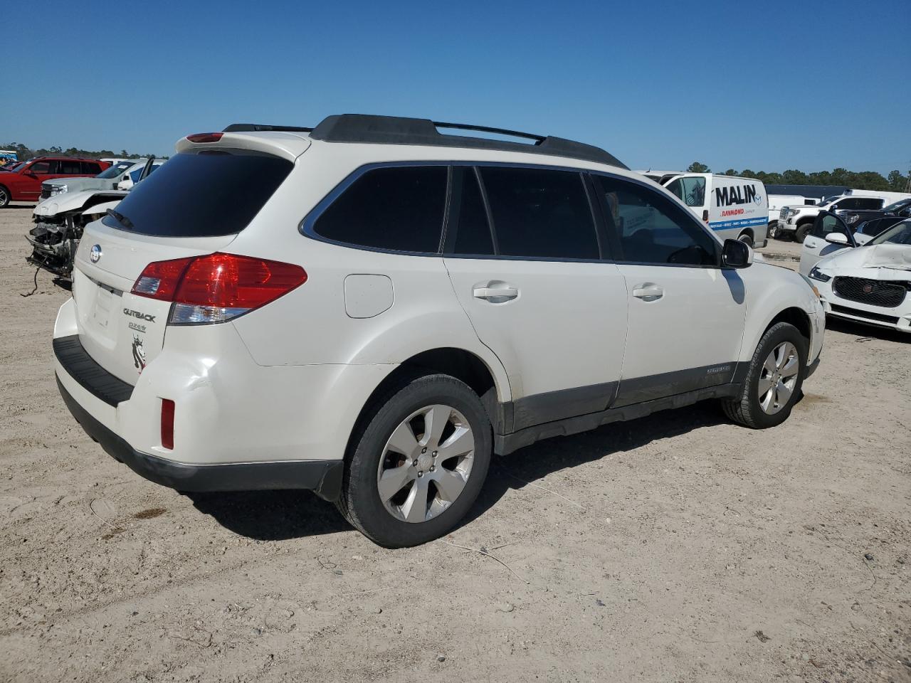 2011 Subaru Outback 2.5I Premium - Фото 3