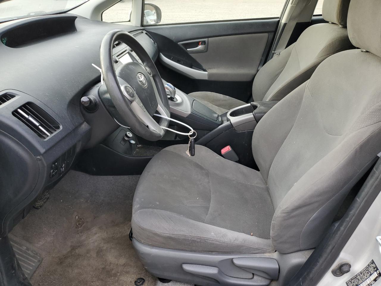 2013 Toyota Prius - Фото 7