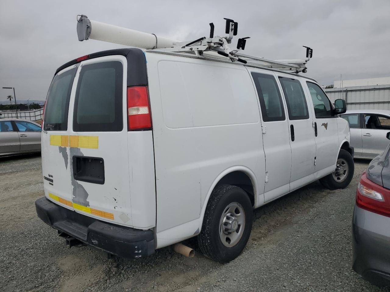 2012 Chevrolet Express G2500 - Image 3